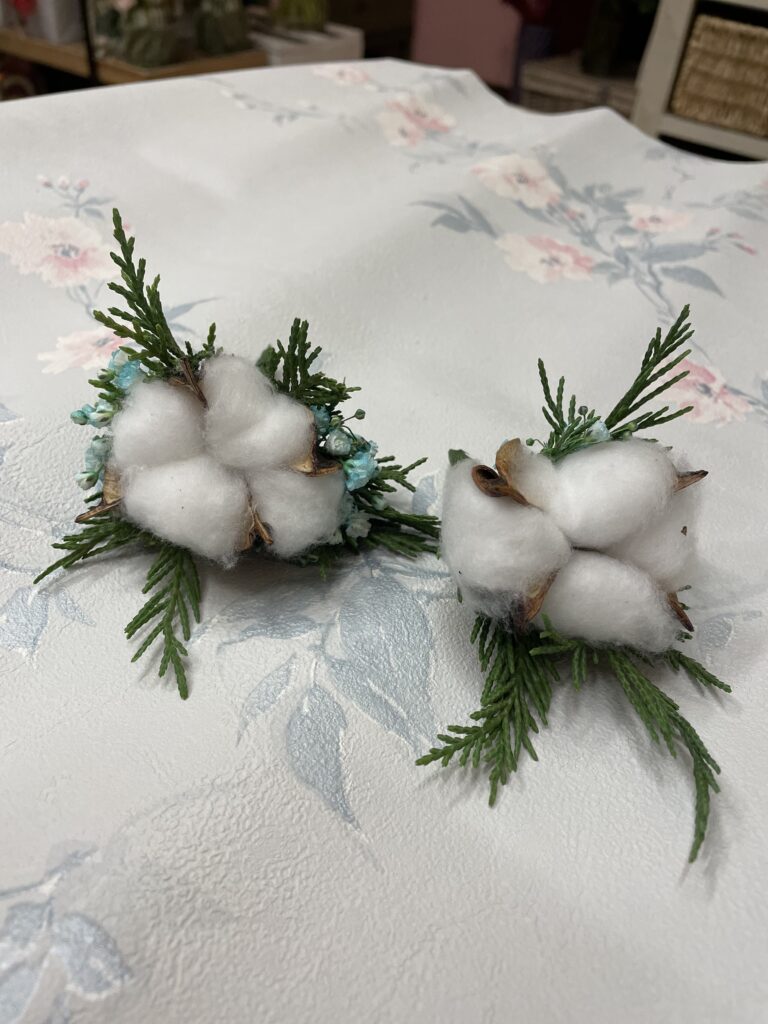 Matrimonio invernale con i fiori di cotone